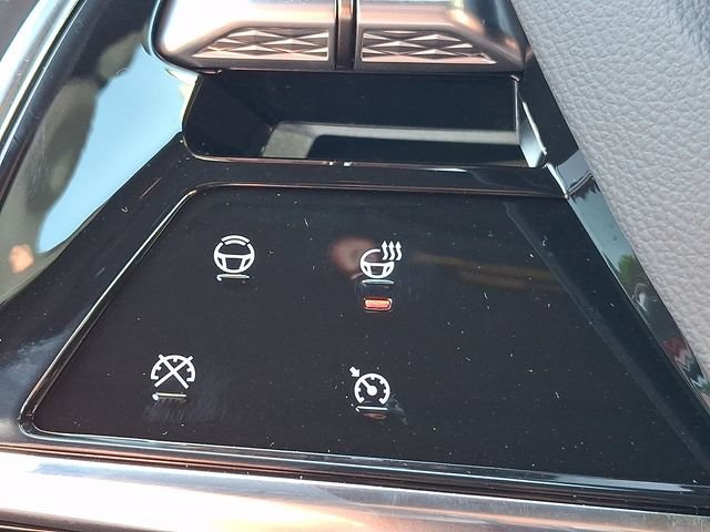 New 2026 Cadillac Lyriq Premium Luxury AWD/4WD image 15