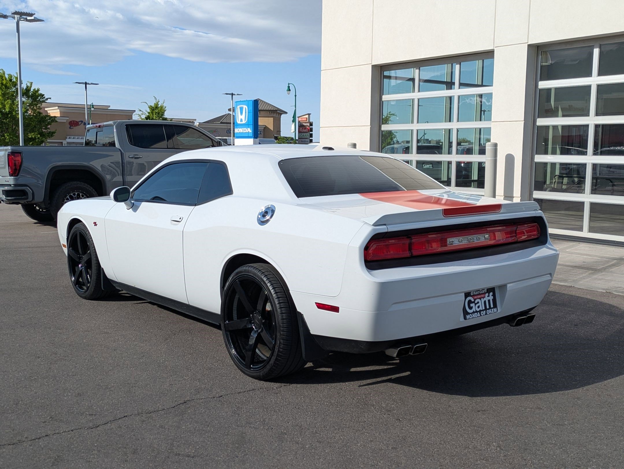 Used 2013 Dodge Challenger R/T image 8