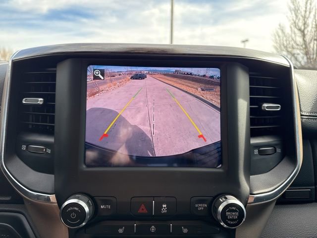 Used 2021 RAM 2500 Laramie w/ Body Color Bumper Group image 32