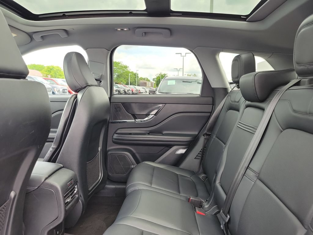 Certified 2022 Lincoln Corsair AWD w/ Premium Package image 14