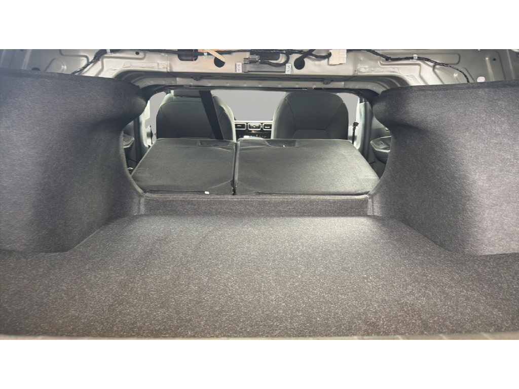 New 2027 Nissan Sentra SV w/ SV Convenience Package FWD image 17