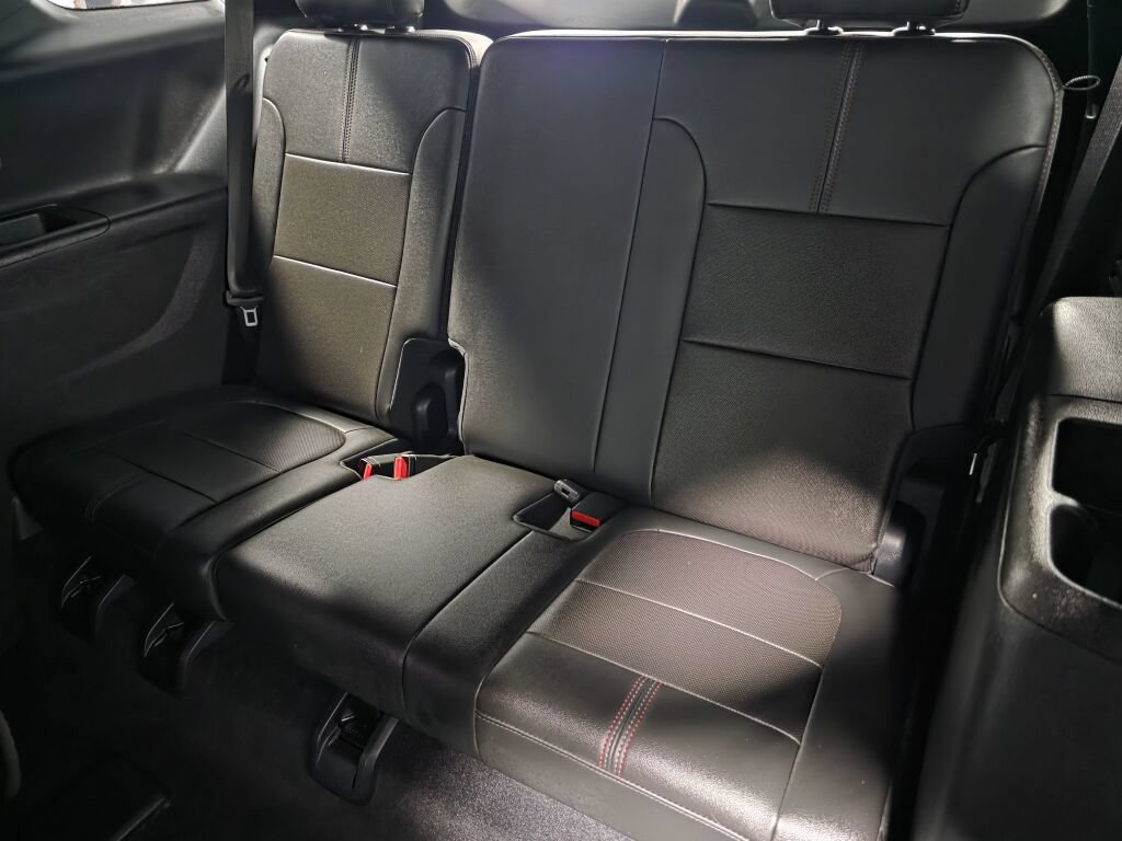 Used 2023 Chevrolet Traverse RS AWD/4WD image 11
