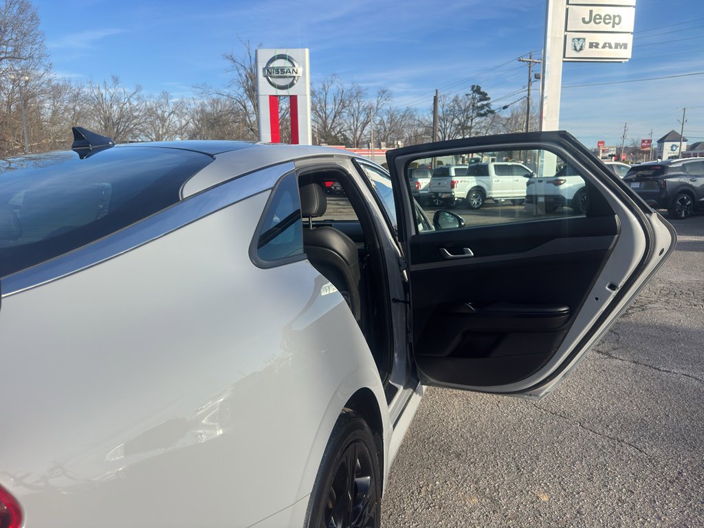 Used 2023 Kia K5 GT-Line image 21