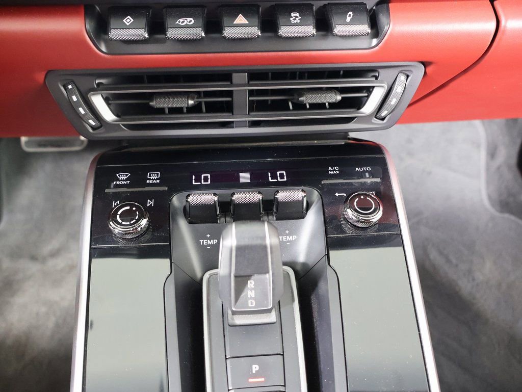 Certified 2021 Porsche 911 Targa 4S AWD/4WD image 30