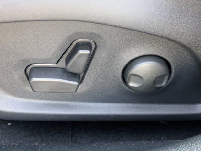 New 2026 Jeep Compass Latitude w/ Sun and Sound Group image 18