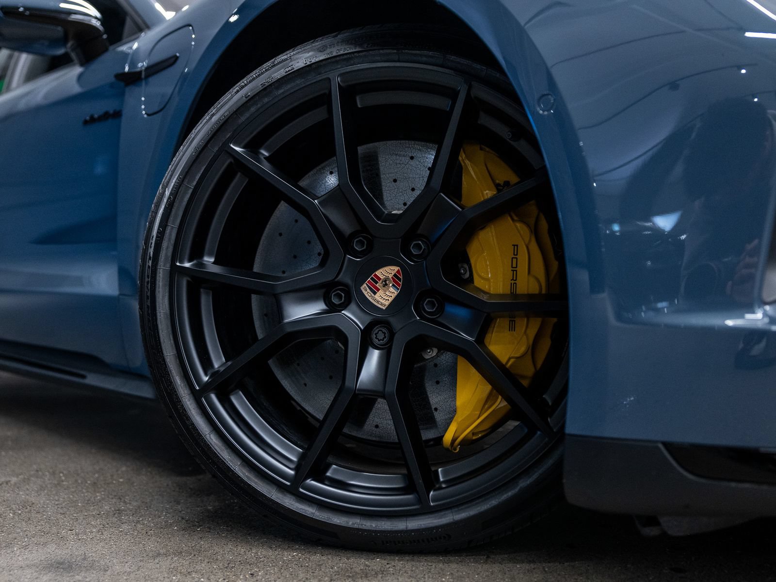 New 2026 Porsche Taycan GTS AWD/4WD image 18