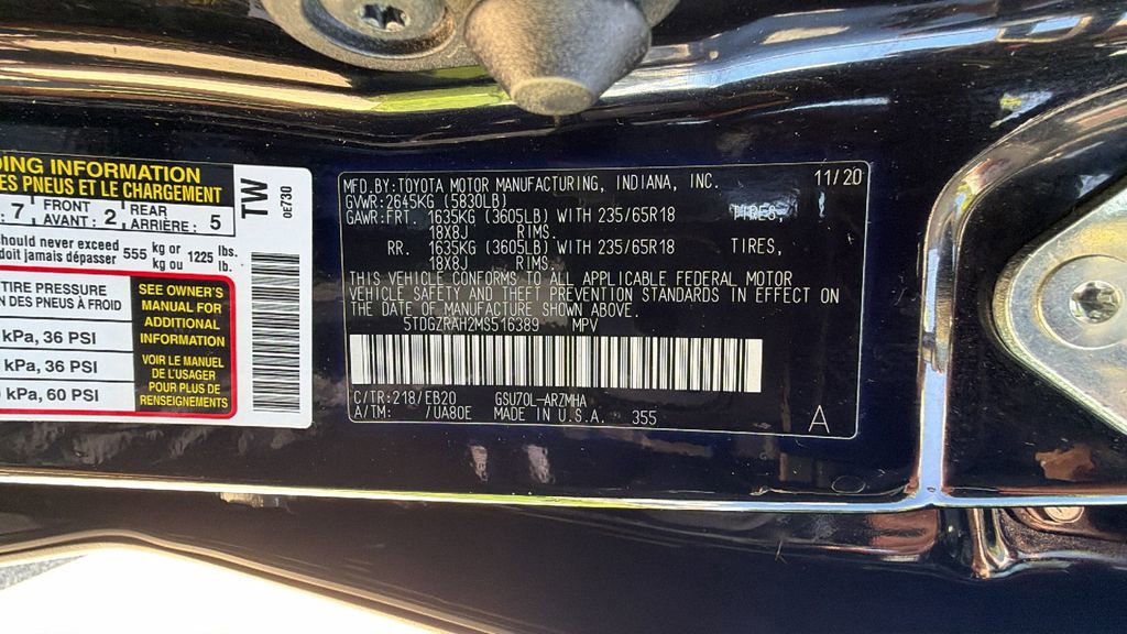 Used 2021 Toyota Highlander XLE FWD image 33