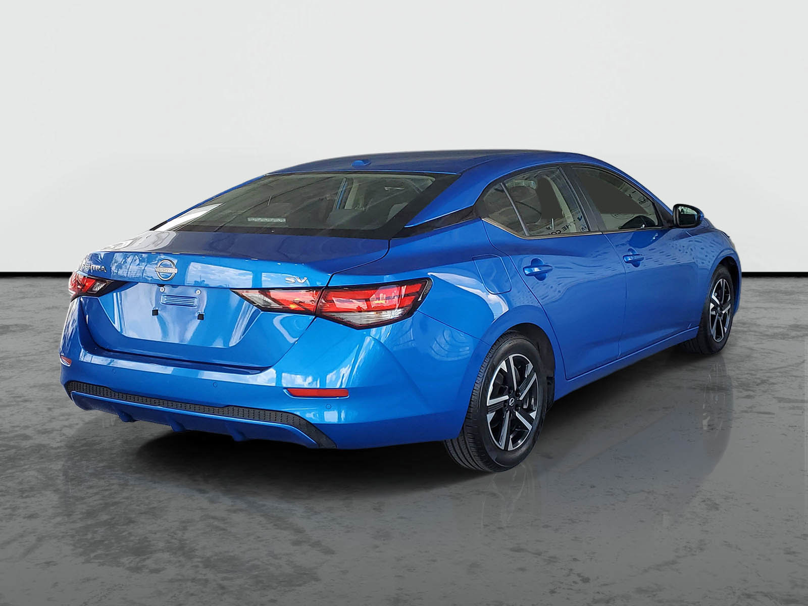 Used 2024 Nissan Sentra SV image 2