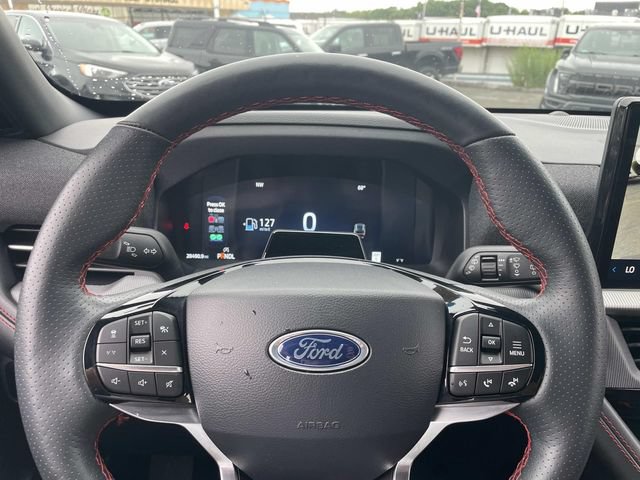 Used 2025 Ford Explorer ST-Line AWD/4WD image 29