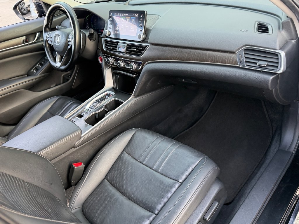Used 2022 Honda Accord Touring image 17