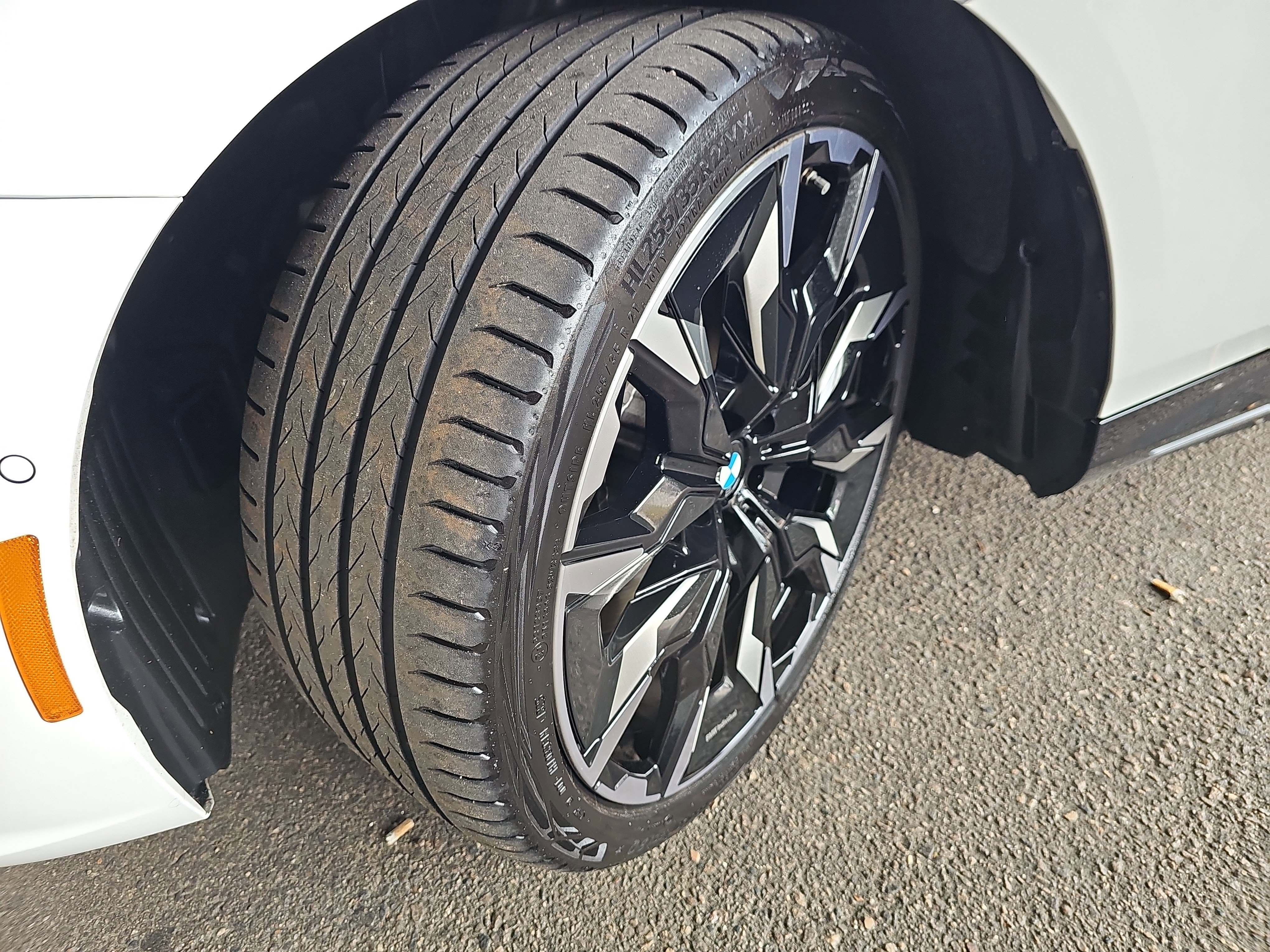 Certified 2025 BMW i5 M60 AWD/4WD image 35