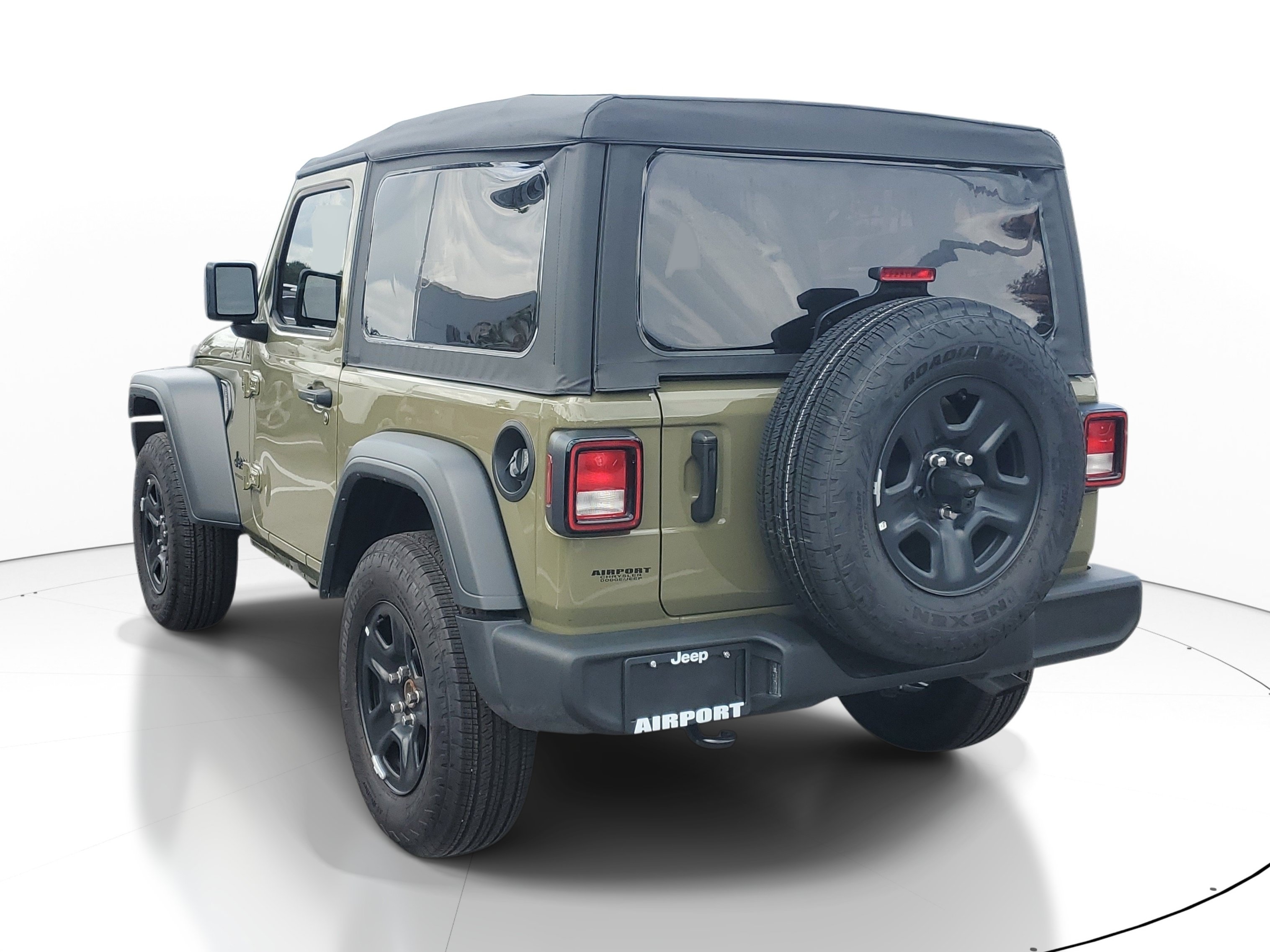 Used 2025 Jeep Wrangler Sport AWD/4WD image 5