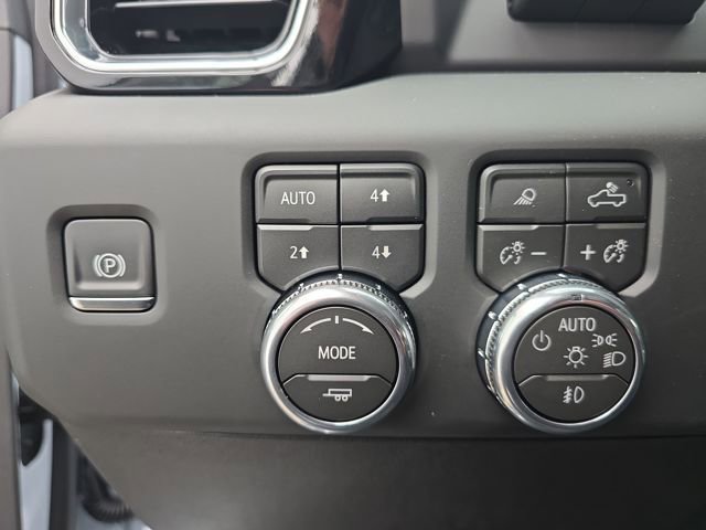 New 2026 GMC Sierra 3500 Denali w/ Denali Reserve Package image 32