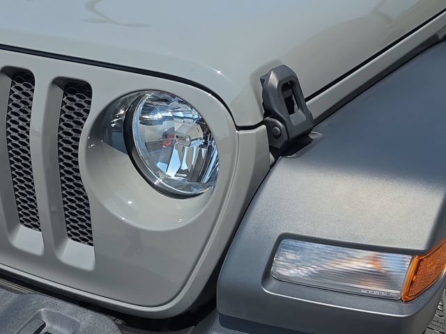Used 2023 Jeep Wrangler Unlimited Sport w/ Sun And Sound Package AWD/4WD image 31