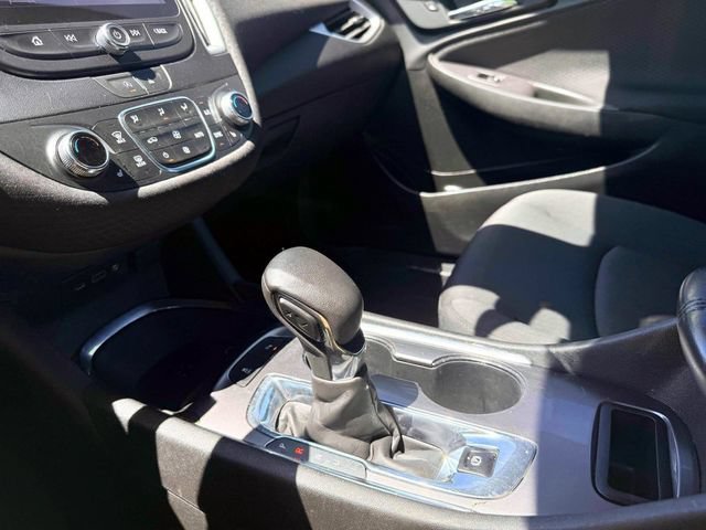 Used 2023 Chevrolet Malibu LT w/ Driver Confidence Package FWD image 30
