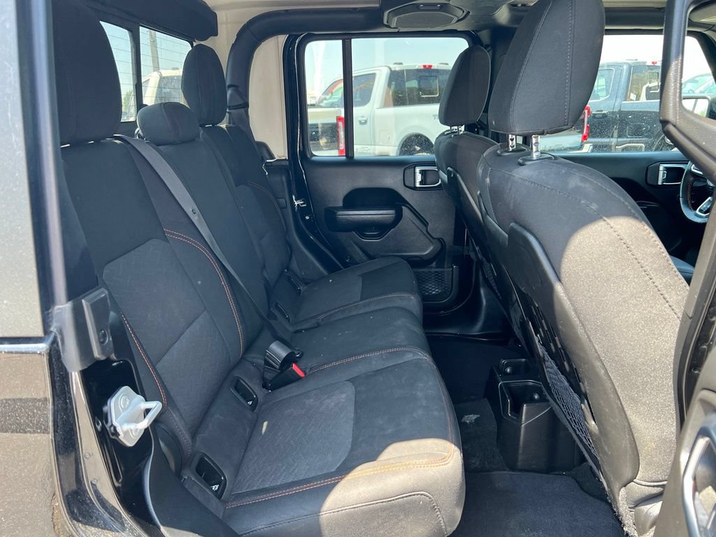 Used 2023 Jeep Gladiator Mojave w/ Cold Weather Group AWD/4WD image 22