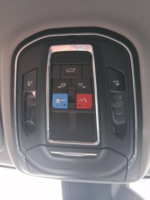 Used 2021 Jeep Grand Cherokee L Limited AWD/4WD image 31