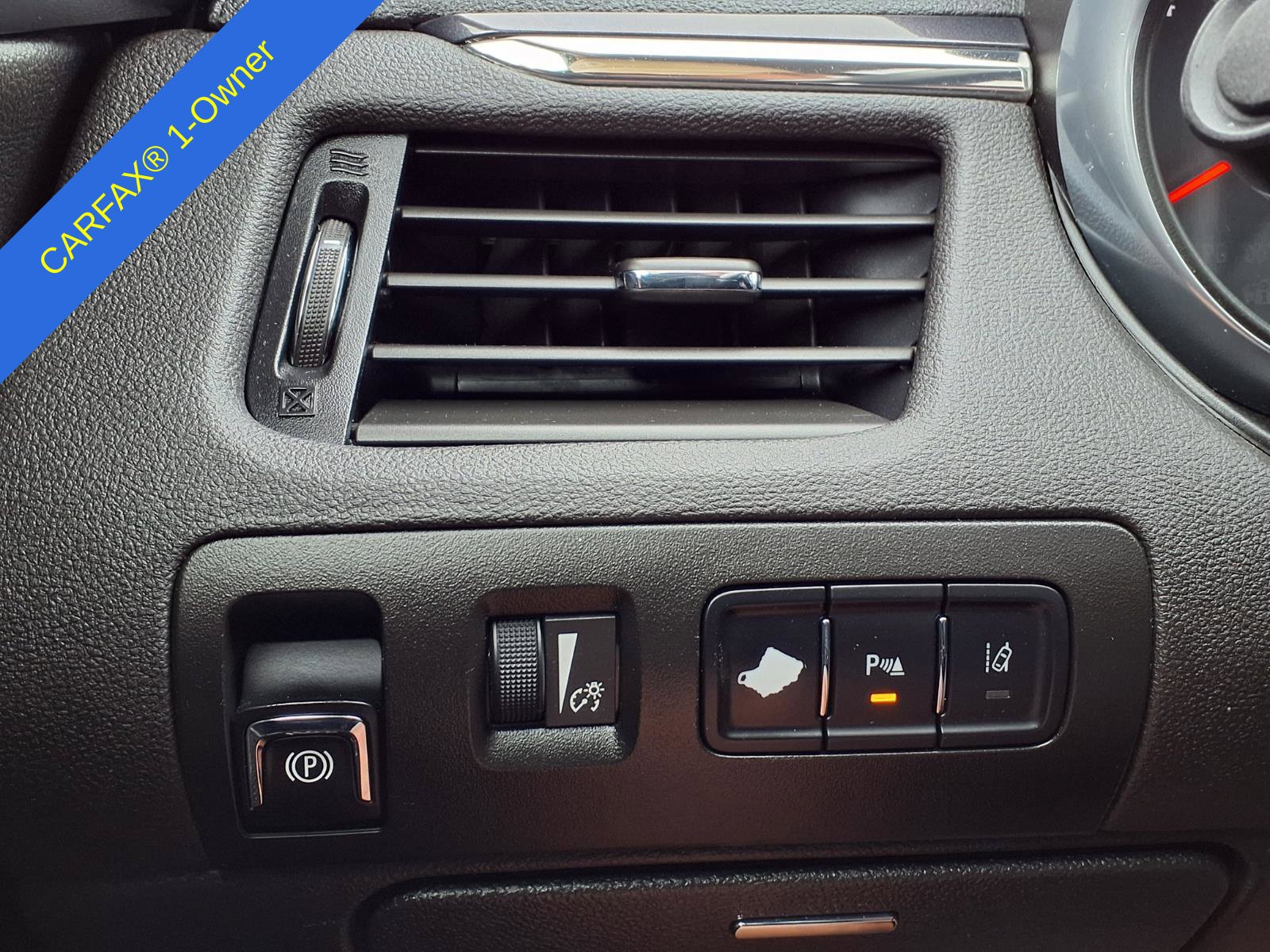 Used 2014 Chevrolet Impala LT w/ Premium Seating Package FWD image 24