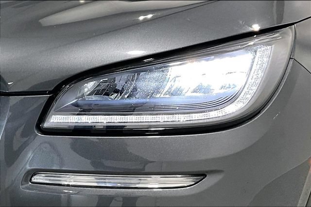 Used 2022 Lincoln Corsair AWD w/ Elements Package image 40