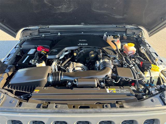 Used 2020 Jeep Wrangler Sport image 19