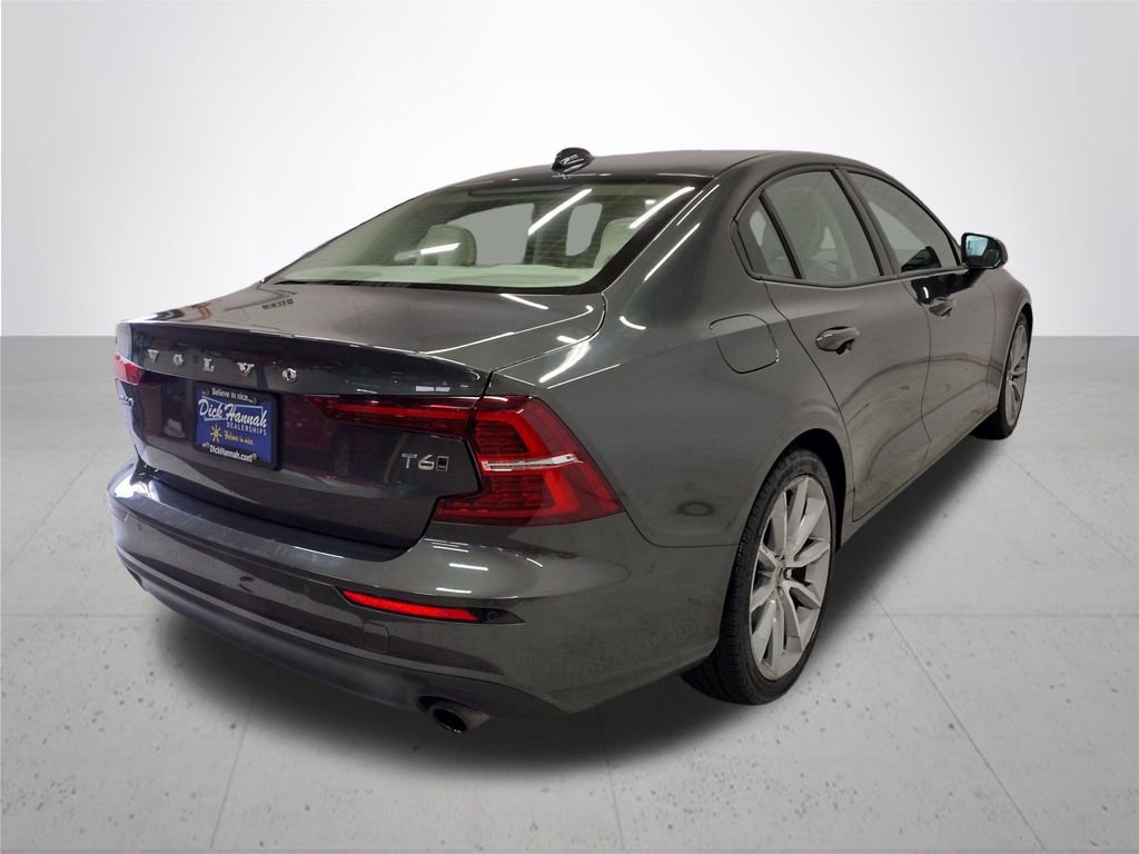 Used 2021 Volvo S60 T6 Momentum w/ Advanced Package AWD/4WD image 13