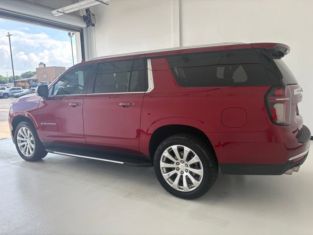 Used 2023 Chevrolet Suburban Premier AWD/4WD image 21