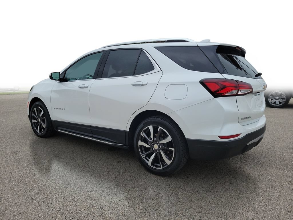 Used 2022 Chevrolet Equinox Premier AWD/4WD image 3