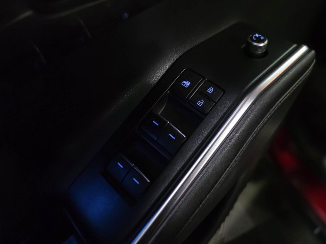 Used 2020 Toyota Highlander Limited image 31