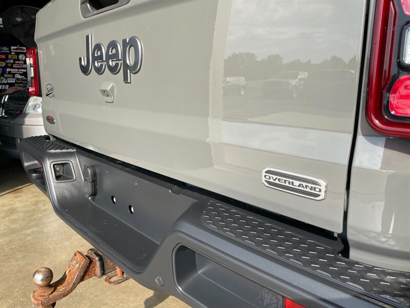 Used 2020 Jeep Gladiator Overland AWD/4WD image 35