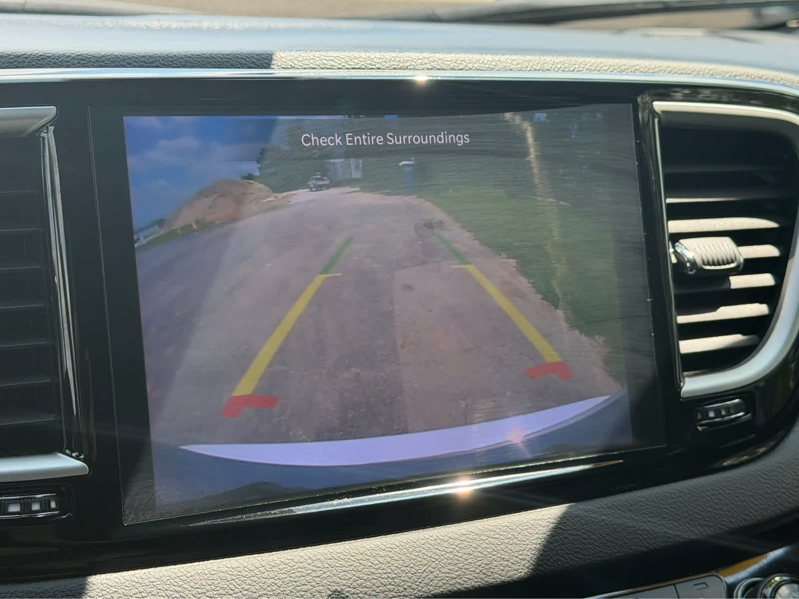 Used 2025 Chrysler Pacifica Select FWD image 25