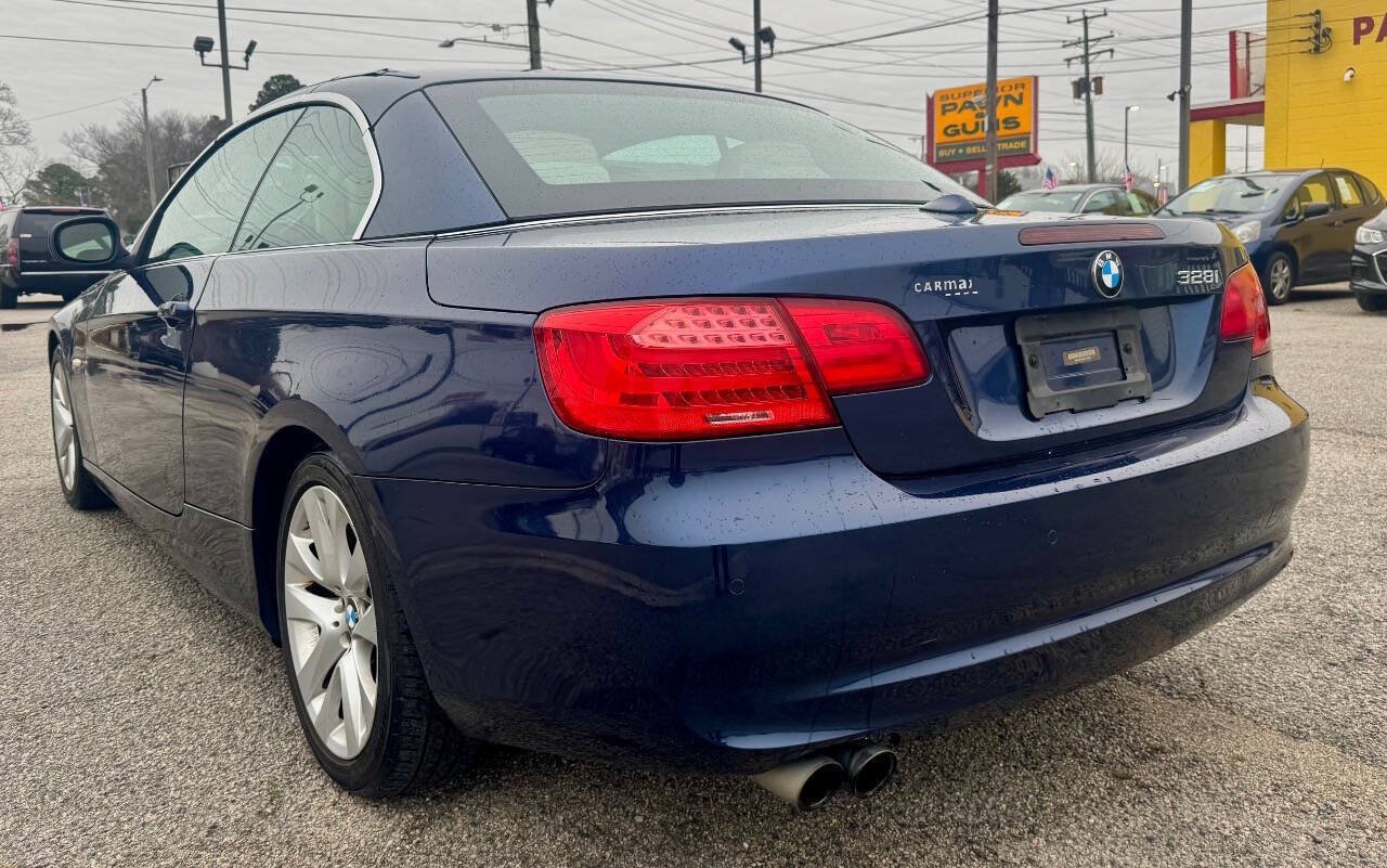 Used 2013 BMW 328i Convertible RWD image 4