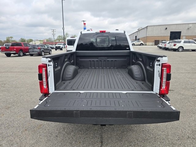 New 2025 Ford F250 XLT w/ Black Appearance Package image 5