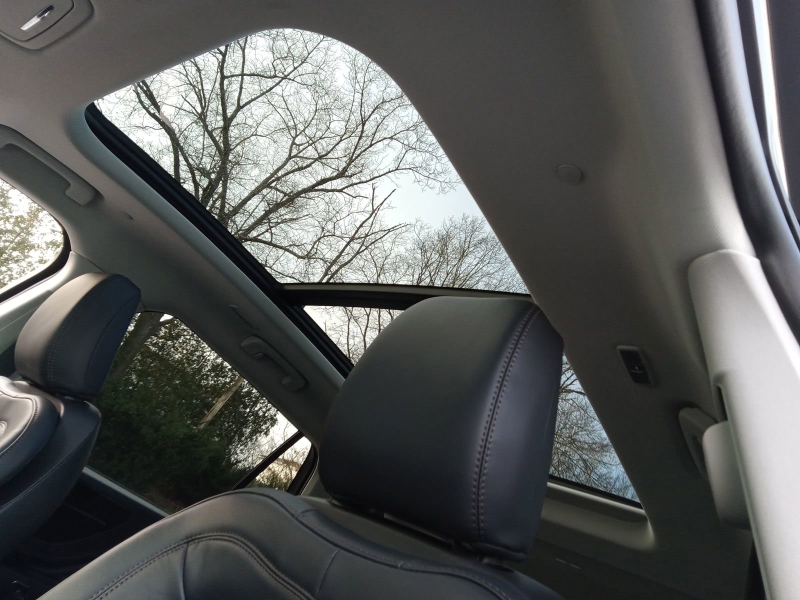 Used 2025 Lincoln Aviator Reserve image 11