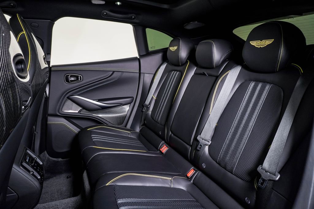 Used 2025 Aston Martin DBX 707 image 21