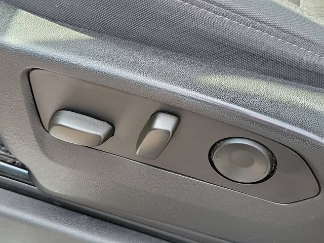 Certified 2022 Chevrolet Silverado 1500 RST AWD/4WD image 6