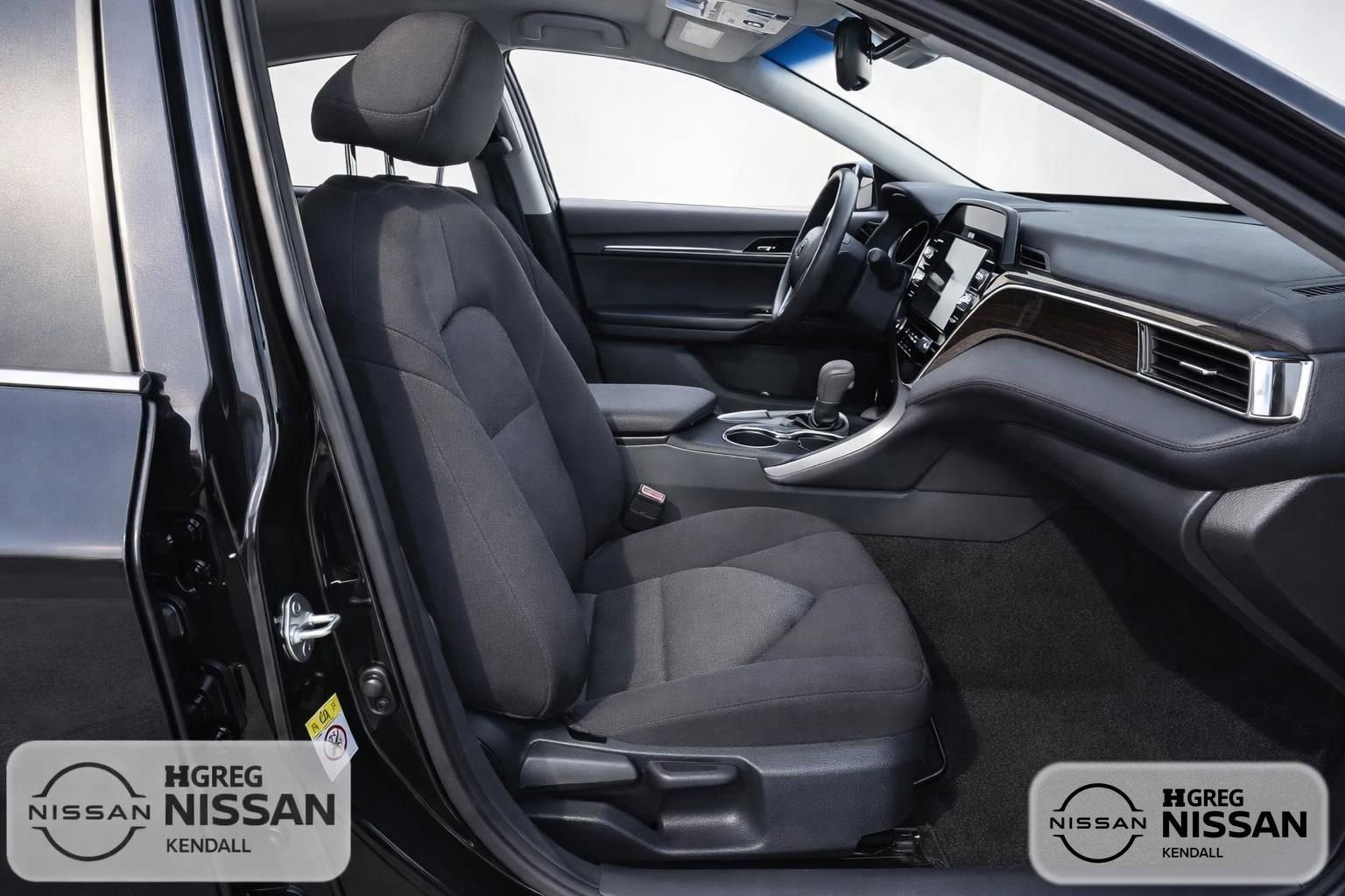 Used 2019 Toyota Camry LE FWD image 10