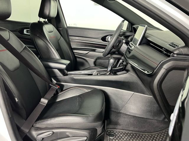 Used 2024 Jeep Compass Trailhawk image 29