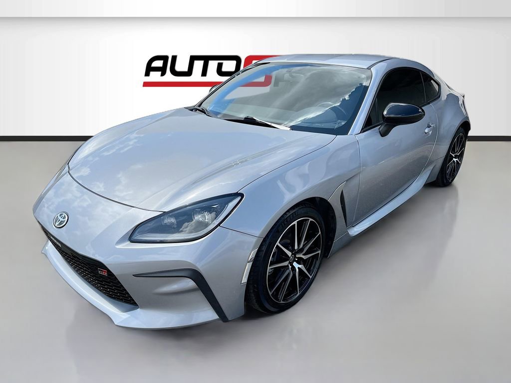 Used 2023 Toyota GR86 image 3