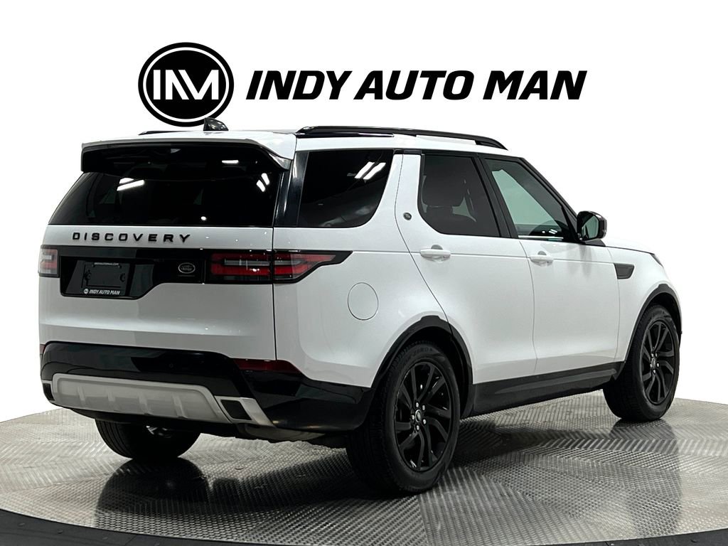 Used 2020 Land Rover Discovery Landmark image 4