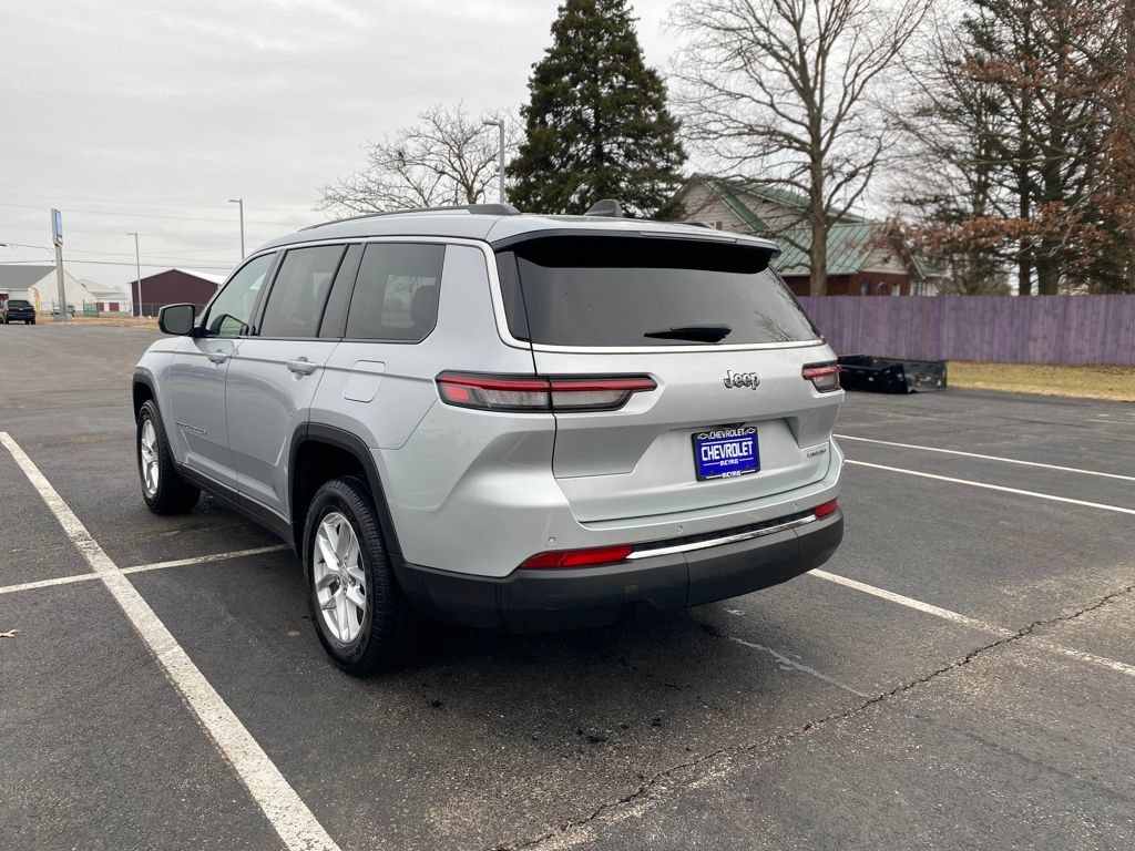 Used 2023 Jeep Grand Cherokee L Laredo RWD image 5