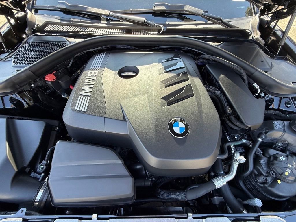 Used 2025 BMW 330i xDrive Sedan w/ M Sport Package image 31
