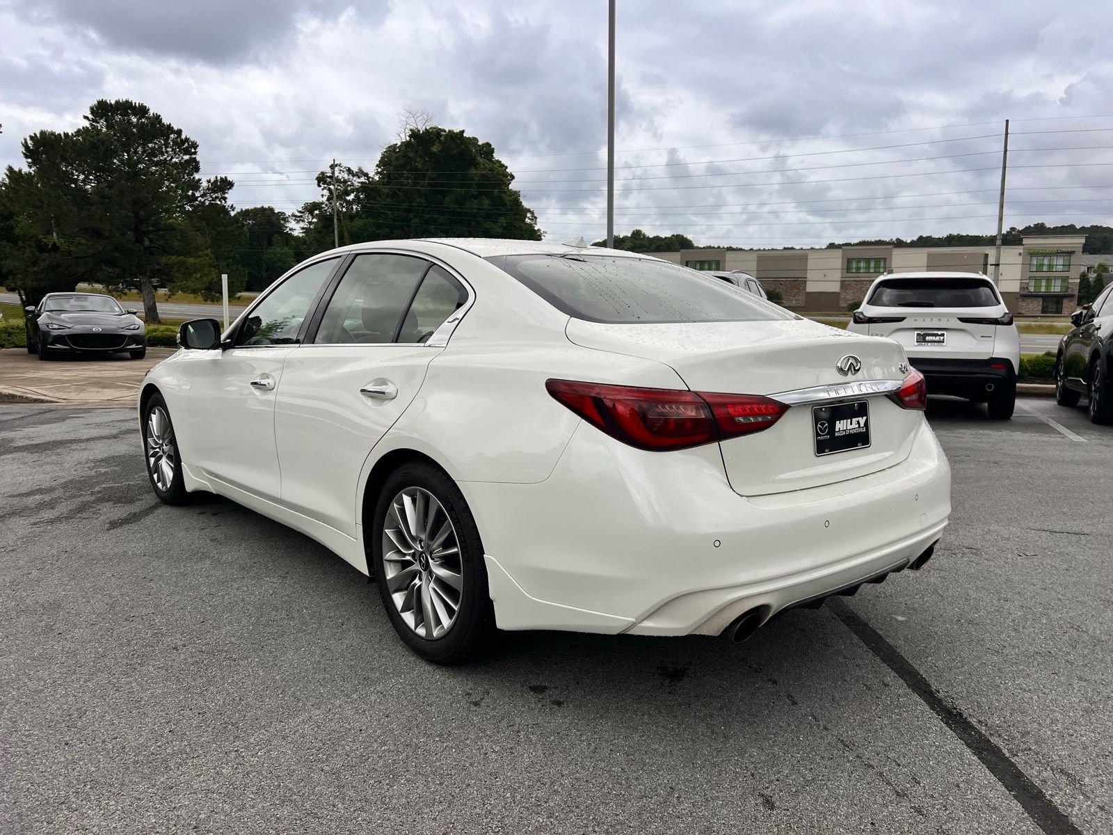 Used 2023 INFINITI Q50 Luxe w/ Cargo Package RWD image 5