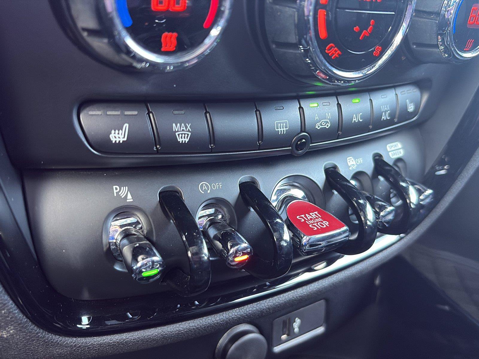 Used 2019 MINI Cooper Clubman John Cooper Works w/ Driver Assistance Package AWD/4WD image 32