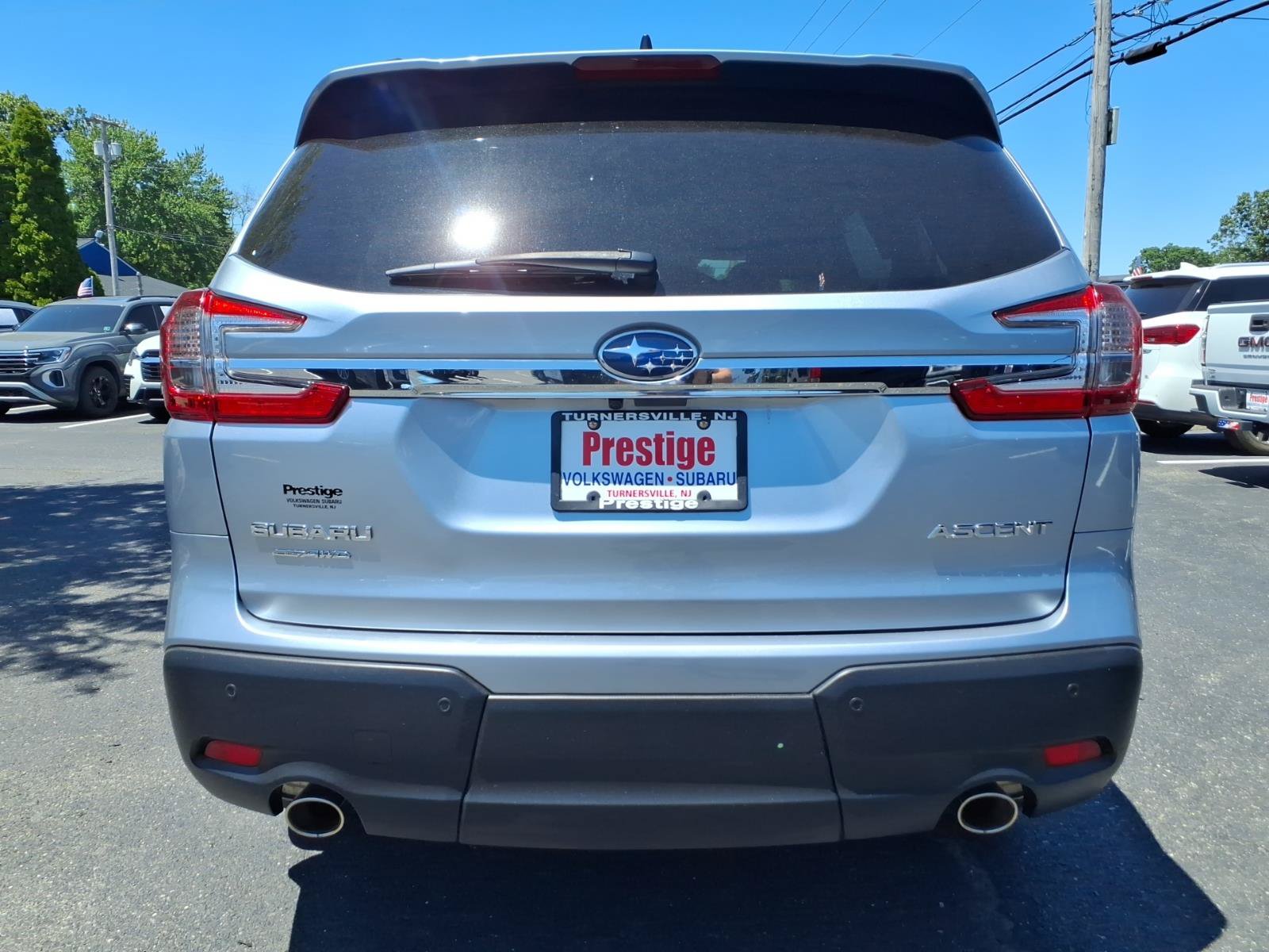 Certified 2023 Subaru Ascent Premium w/ Convenience Package AWD/4WD image 3