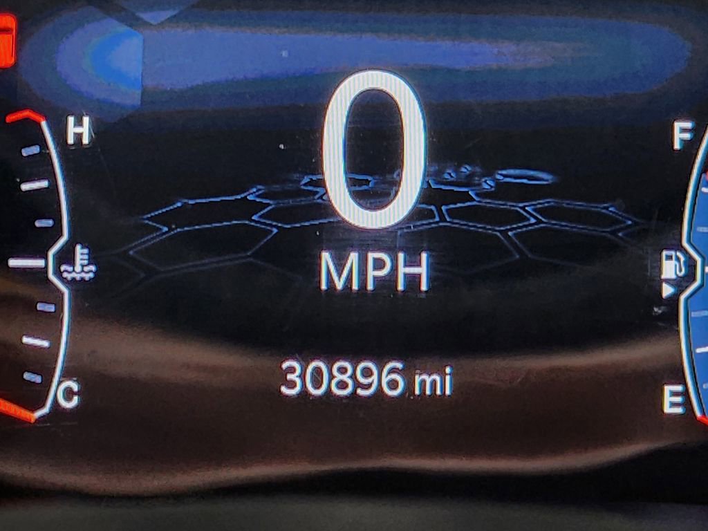 Used 2023 Jeep Compass Latitude AWD/4WD image 16