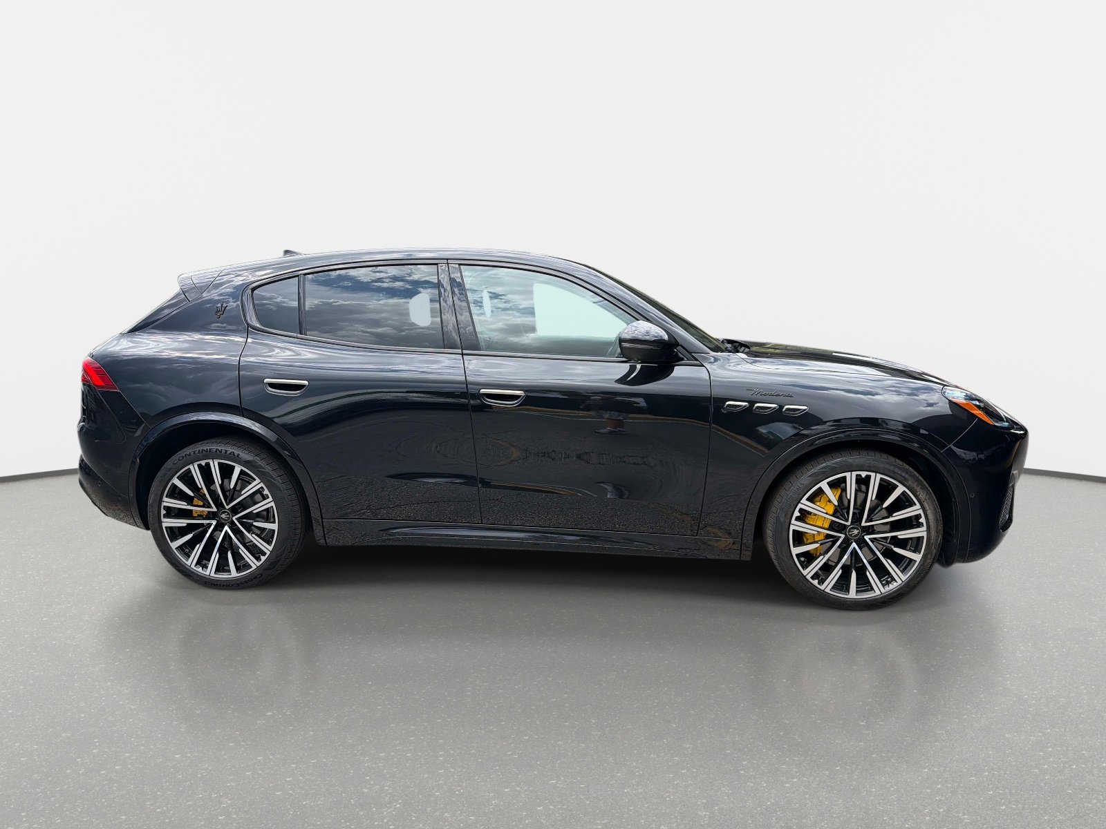Used 2023 Maserati Grecale Modena image 2