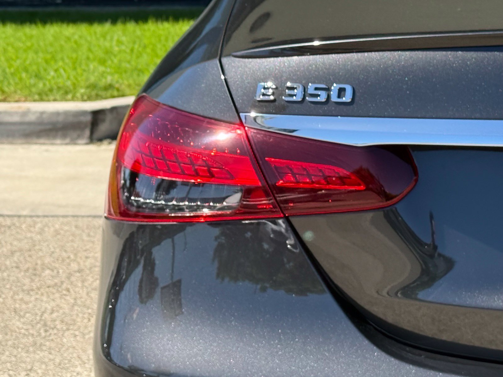 Used 2023 Mercedes-Benz E 350 Sedan image 11