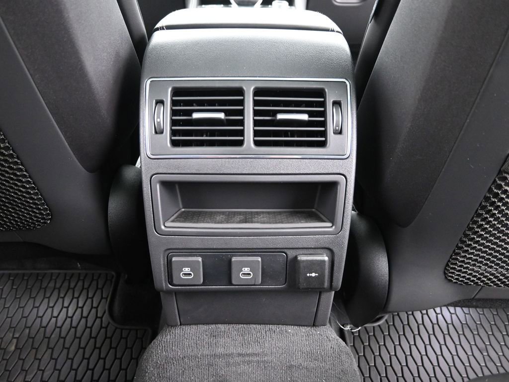 New 2026 Jaguar F-PACE R-Dynamic S image 18