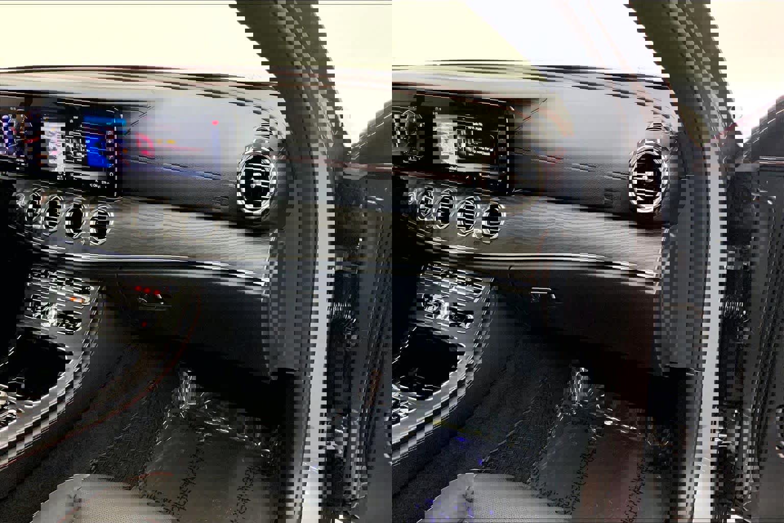 Used 2018 Mercedes-Benz E 43 AMG 4MATIC Sedan image 27