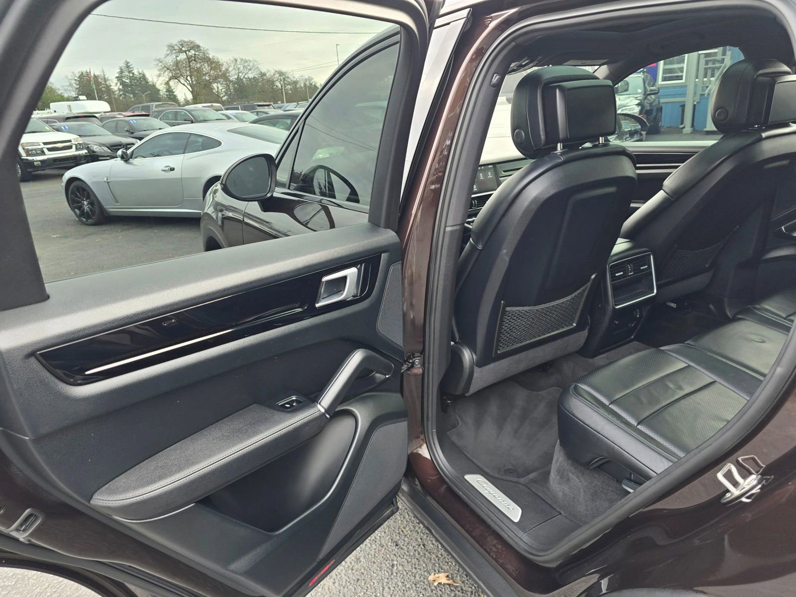 Used 2019 Porsche Cayenne image 15